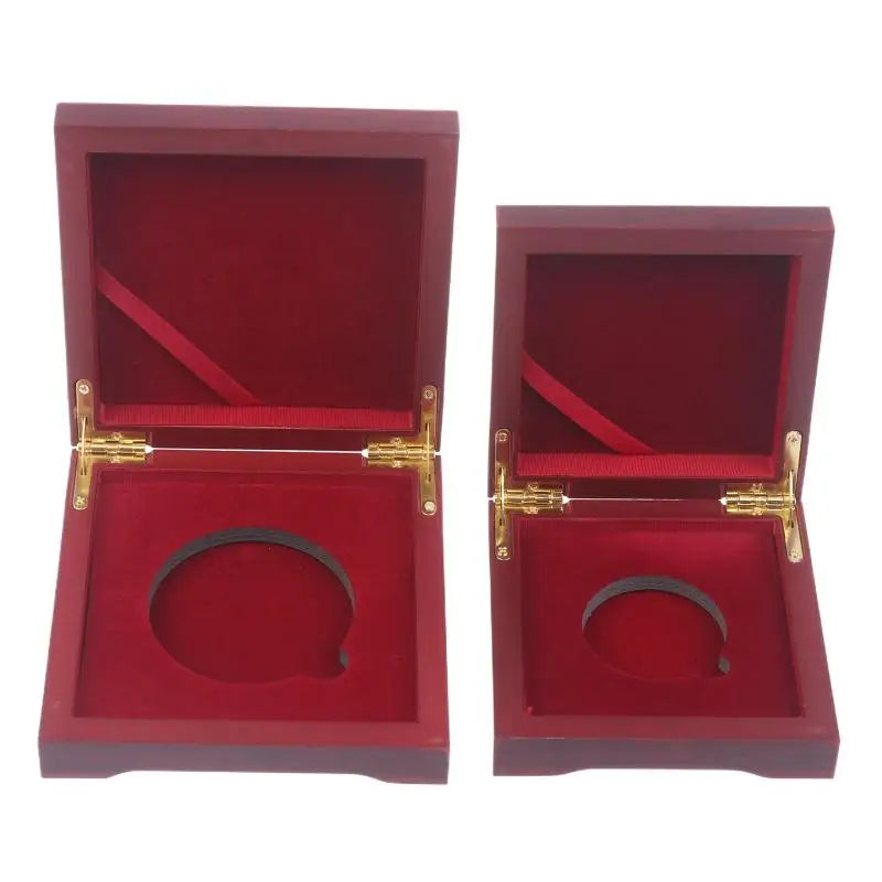 ESTOJO DE MADEIRA PARA MOEDA COM INTERIOR VERMELHO – 10 OU 12 CM